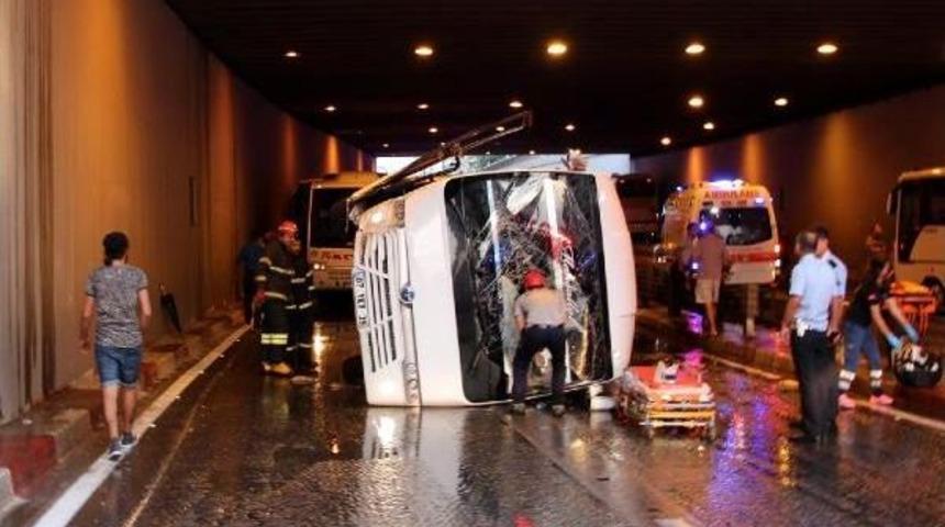 Alt Ge&ccedil;itte Can Pazarı: 1 &Ouml;l&uuml;, 7 Yaralı