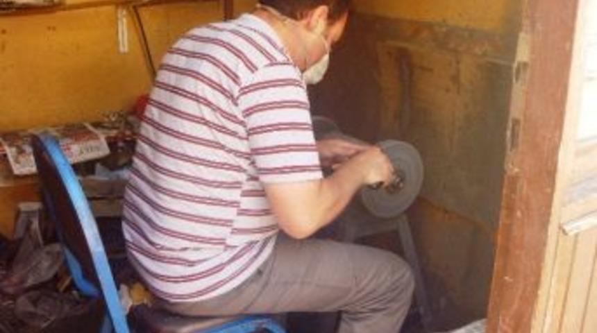 Bı&ccedil;ak Bileyicileri Bayram Mesaisinde