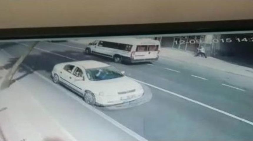 Vatandaşları Kendine Siper Eden Pkk&rsquo;lı Ter&ouml;rist Emniyete Saldırdı