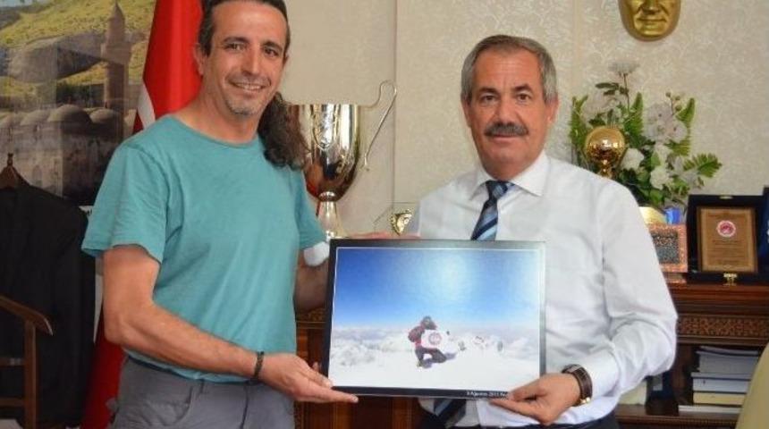 Milli Dağcı Adem Gül Bir İlki Başardı