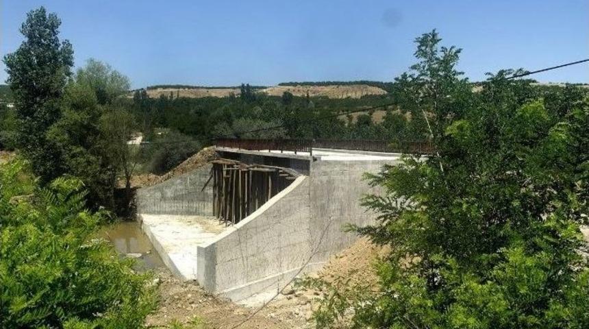 7 İl&ccedil;ede Yeni K&ouml;pr&uuml; Ve Menfezler Yapılıyor