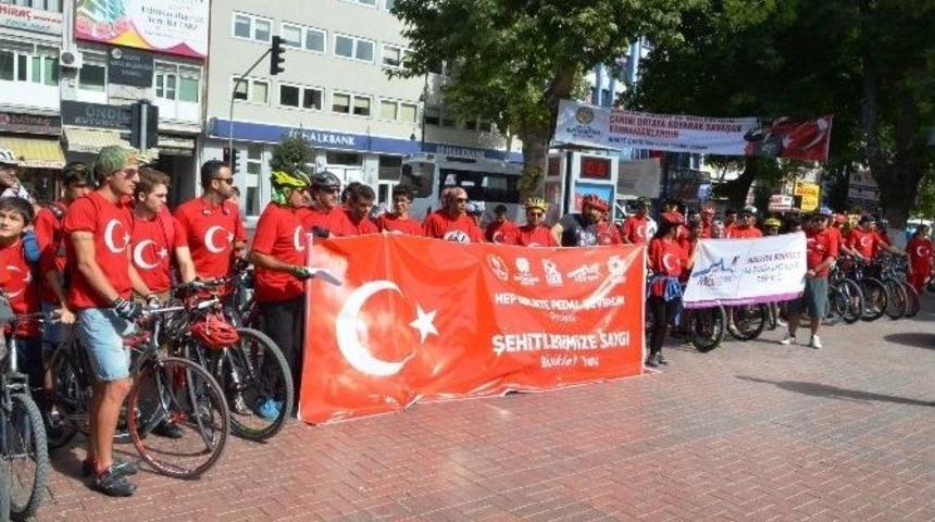 Şehitler İ&ccedil;in Pedal &Ccedil;evirdiler