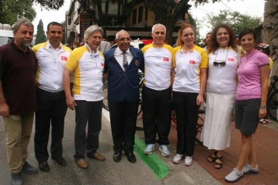 D&uuml;nya Arabasız G&uuml;n&uuml; İ&ccedil;in Pedal &Ccedil;evirdiler