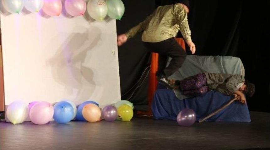 Maltepeli &Ccedil;ocuklar, Hafta Sonu Tiyatroda Buluşuyor