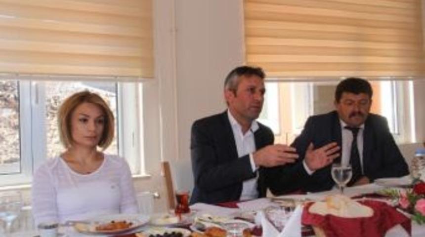 Yıldız "g&ouml;le İşgal Altındadır"