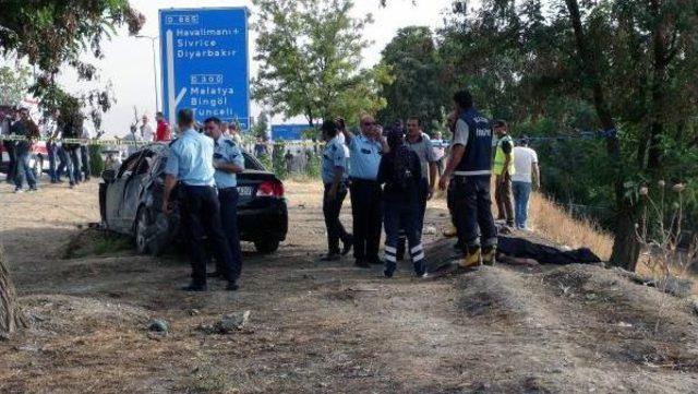 Elazığ&rsquo;Da Trafik Kazası 3 &Ouml;l&uuml;, 2 Ağır Yaralı 1