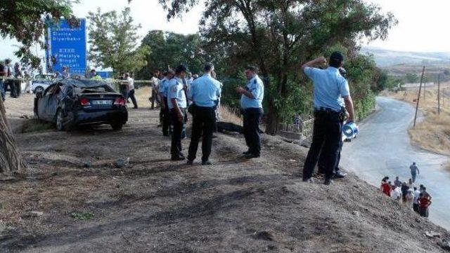 Elazığ&rsquo;Da Trafik Kazası 3 &Ouml;l&uuml;, 2 Ağır Yaralı 3