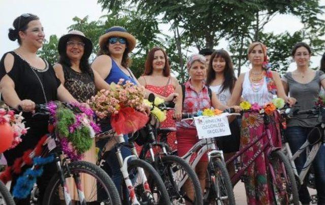  s&uuml;sl&uuml; Kadınlar  Antalya da Bisiklet Turu Yaptı 1