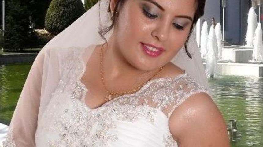 Uzman &Ccedil;avuş Damat Kendi D&uuml;ğ&uuml;n&uuml;ne Yetişemedi, Gelin &rsquo;vatan Sağolsun&rsquo; Dedi