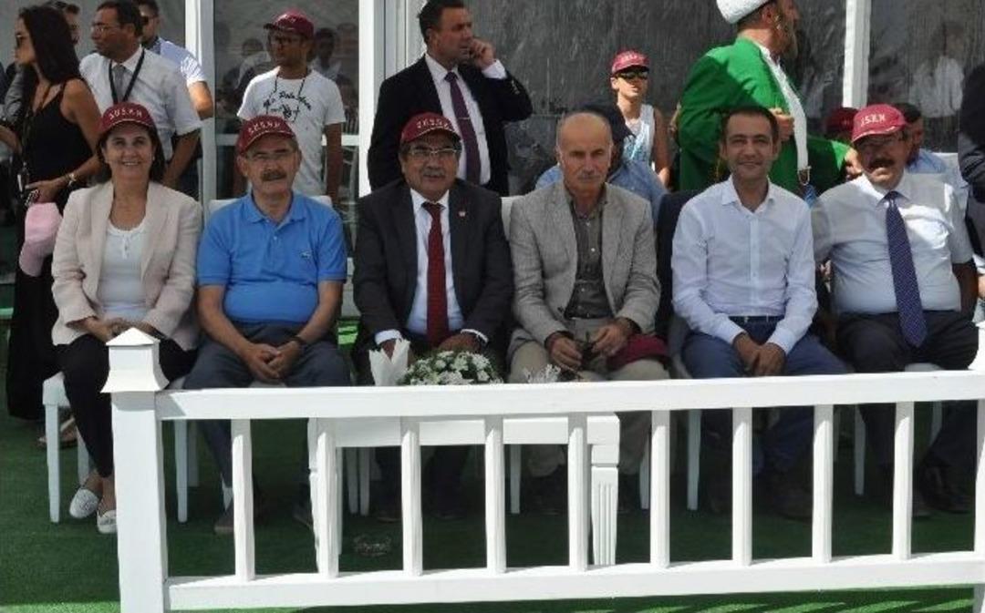 Sivrihisar Hava G&ouml;sterilerinin 2&rsquo;nci G&uuml;n&uuml; Yine Nefes Kesti