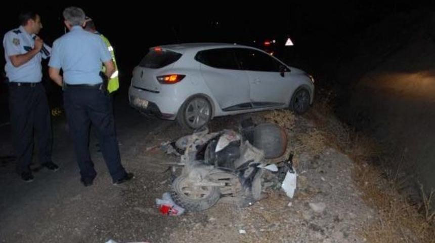 Otomobilin &Ccedil;arptığı Motosiklet S&uuml;r&uuml;c&uuml;s&uuml; Yaralandı