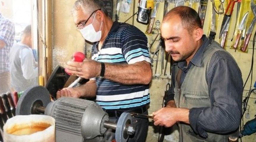 Bı&ccedil;ak&ccedil;ılar Bayram Mesaisine Başladı