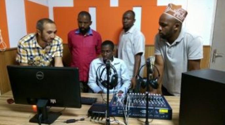 Komorlar Birliği&rsquo;nin Başkenti Moroni&rsquo;de Modern Fm Radyo İstasyonu Yayına Başladı