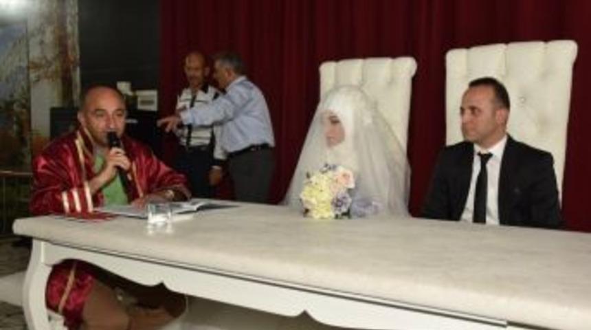 Başkan &Uuml;z&uuml;lmez Hafta Sonu Cemiyetlerle Buluştu