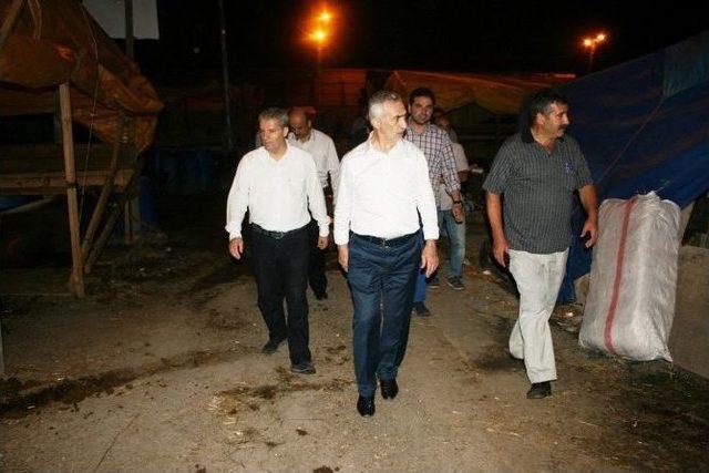 Başkan Kılıç’tan, Kurbanlık Satıcılarına Gece Ziyareti