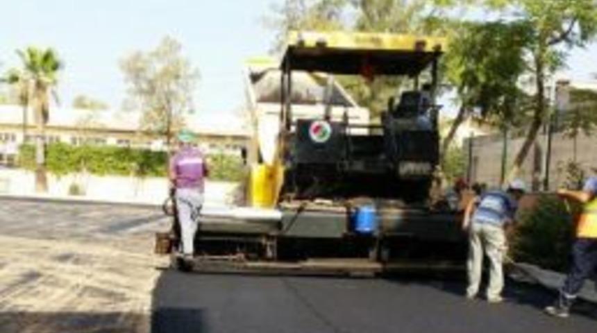 Kepez&rsquo;de Okullara Asfalt &Ccedil;alışması