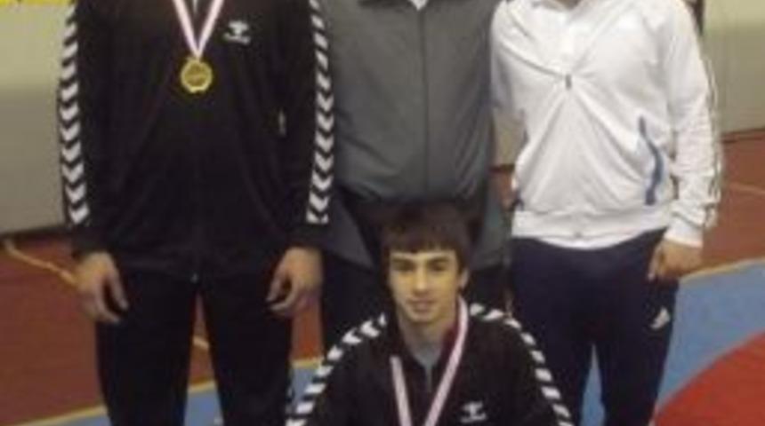 Şehzade Mehmet&rsquo;in Milli G&uuml;reş&ccedil;ileri &Uuml;niversiteli Oldu