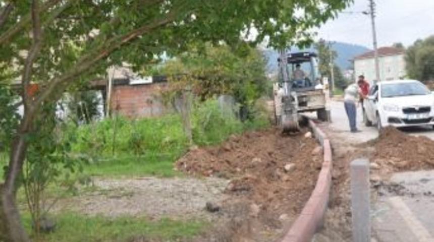 Kartepe Mesudiye Caddesi&rsquo;nde Kaldırım &Ccedil;alışması