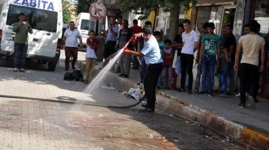 Pkk'dan Susturuculu Silahla Korucu Muhtarlara Saldırı: 1 Şehit, 1 Yaralı