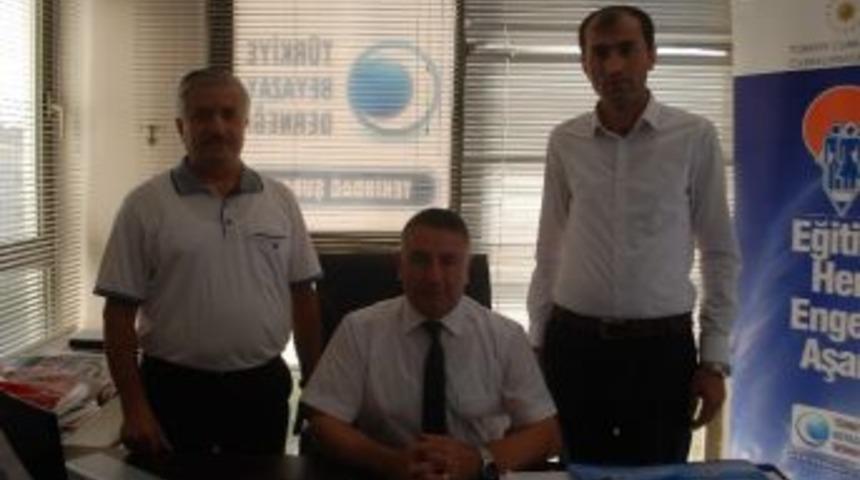 Beyazay Derneği&rsquo;nden Kur&rsquo;an Ve İşaret Dili Kursu