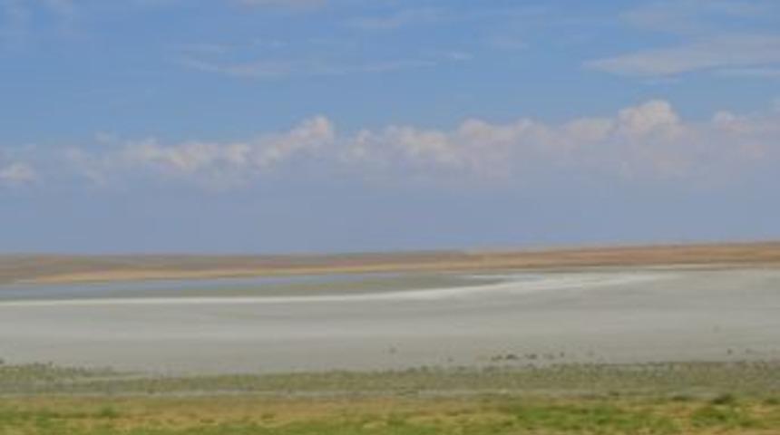 D&uuml;den G&ouml;l&uuml; Kuruma Tehlikesiyle Karşı Karşıya