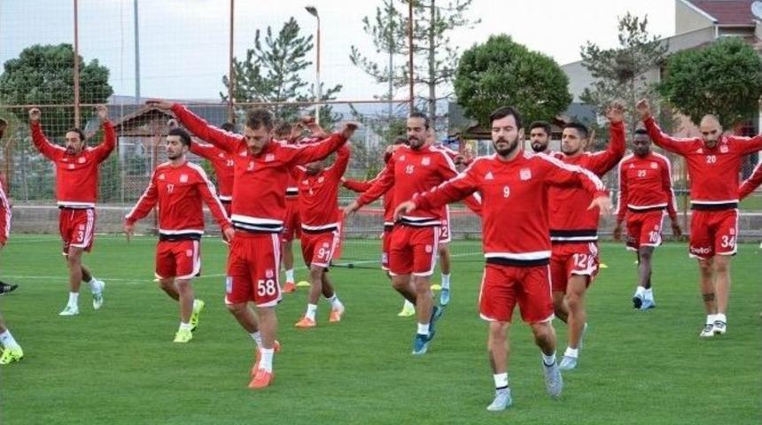 Medicana Sivasspor, Diyarbekirspor Ma&ccedil;ı Hazırlıklarını Tamamladı
