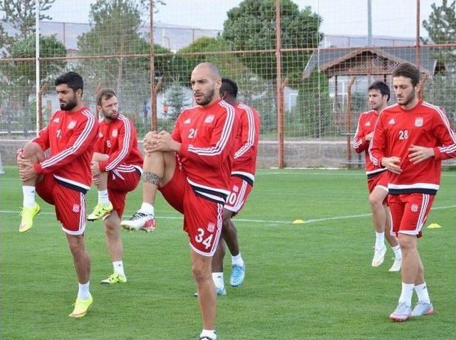 Medicana Sivasspor, Diyarbekirspor Maçı Hazırlıklarını Tamamladı