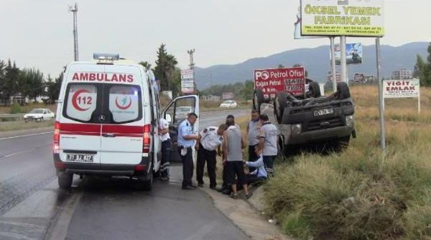 Kazada Yaralanan G&ouml;revliler I&ccedil;i Para Dolu Nakil Aracını Bırakmadı