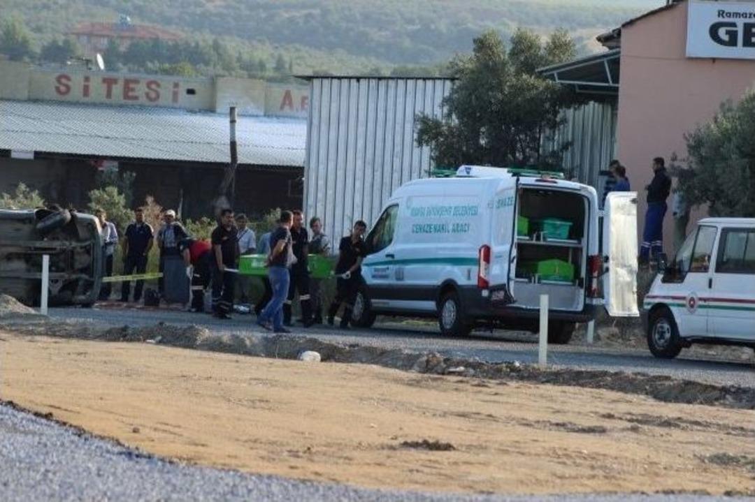 Salihli&rsquo;de Trafik Kazası: 2 &Ouml;l&uuml;, 2 Yaralı