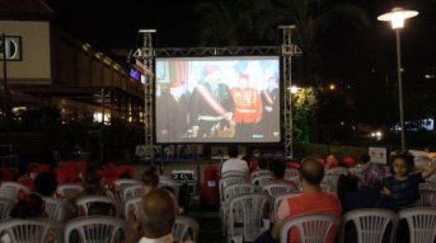 "tosun Paşa" Ve "s&uuml;t Kardeşler" Forum Mersin&rsquo;de G&uuml;ld&uuml;rd&uuml;