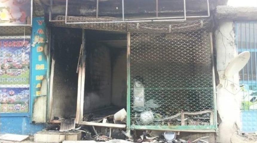 Hdp Belde Binasında Ş&uuml;pheli Yangın