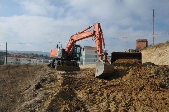 Toki İçin Yol Çalışmaları Sürüyor