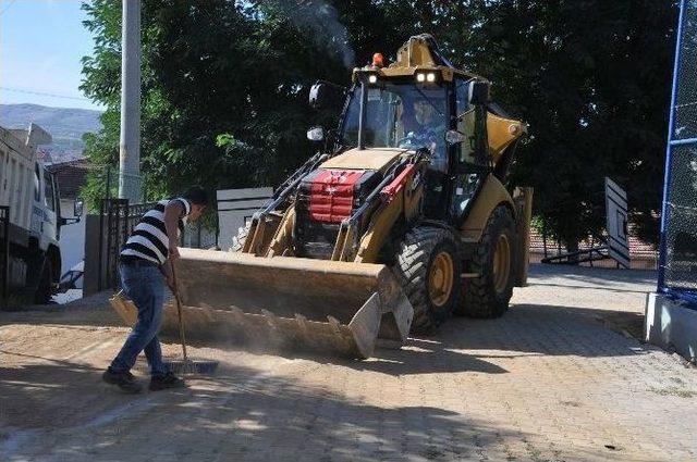 Yeni Mahalleye Yapılan Sentetik Saha Tamamlandı