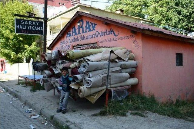 Halı Yıkamacılarda Bayram Yoğunluğu Yaşanıyor