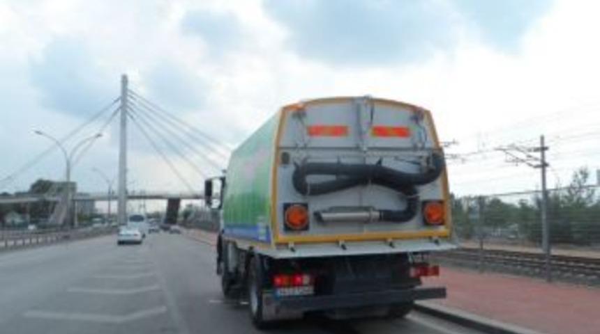 Bayram &Ouml;ncesi Yollar Temizlendi