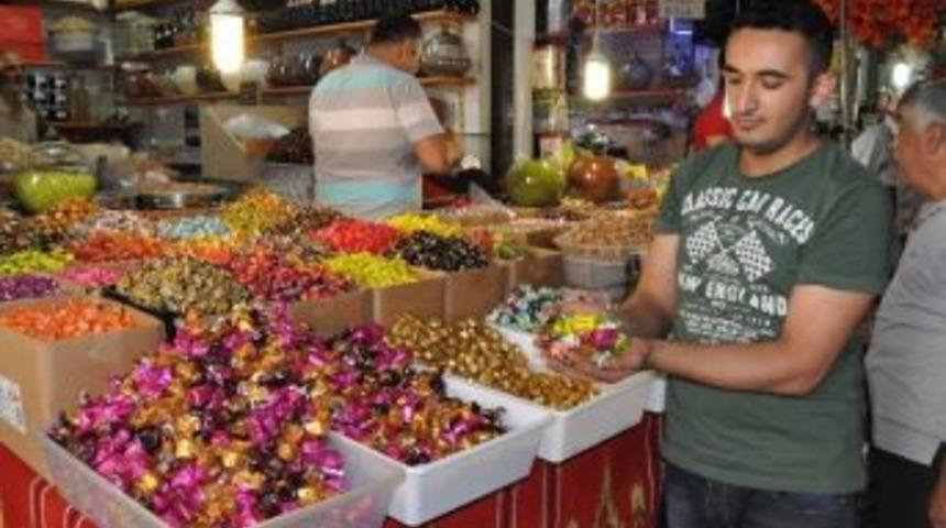 Tatlıcı Ve Şekercilerde Yoğunluk