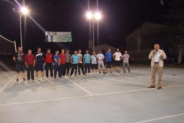 İnönü Belediyesi Geleneksel Voleybol Turnuvası Sona Erdi