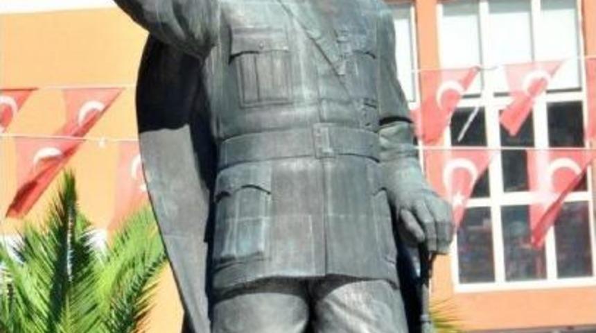 Ak Parti Rize Milletvekili Ayar; 'atat&uuml;rk Veya Atat&uuml;rk B&uuml;st&uuml; Ile Ak Parti&rsquo;Nin Hi&ccedil;bir Sorunu Yoktur'