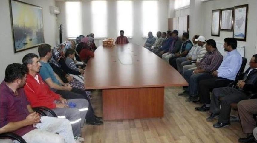 Başkan Acar, Belediye İş&ccedil;ileriyle Bayramlaştı