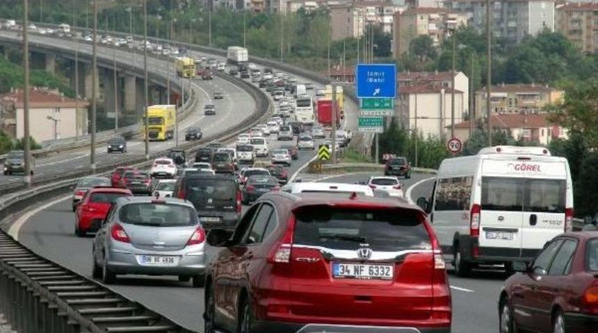 Bayram Trafiğinde Arife Hareketliliği