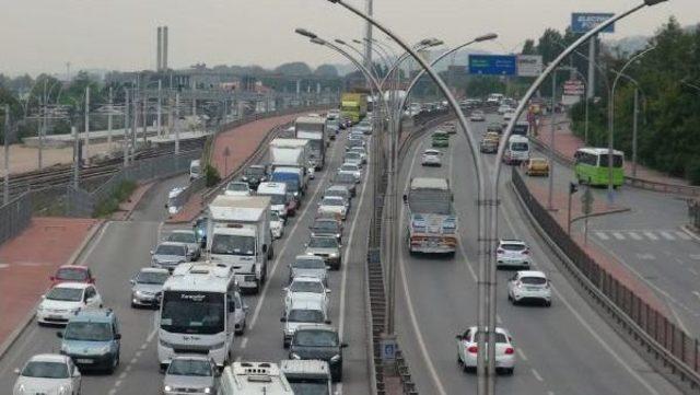 Bayram Trafiğinde Arife Hareketliliği