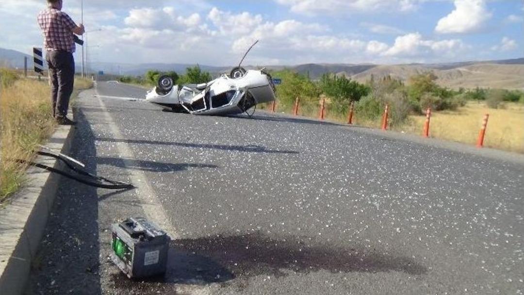 &rsquo;kabak Lastik&rsquo; Takla Attırdı: 1 Yaralı