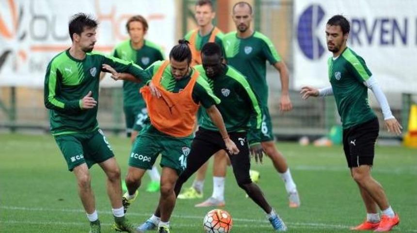 Bursaspor Antremanın Ardından Bayram Iznine &Ccedil;ıktı
