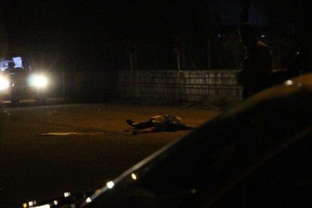 İnşaat Işçisi Sokakta Tabancayla Vurularak Öldürüldü 3