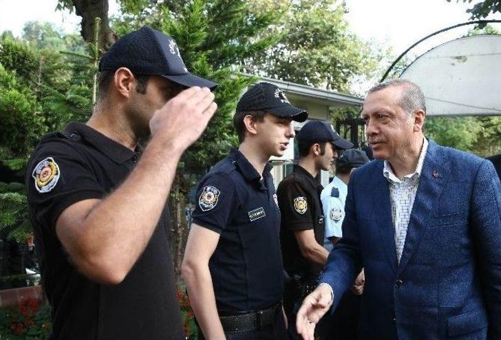 Cumhurbaşkanı Erdoğan Polislerle Bayramlaştı G4