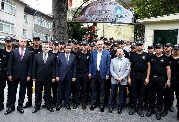 Cumhurbaşkanı Erdoğan Polislerle Bayramlaştı G5