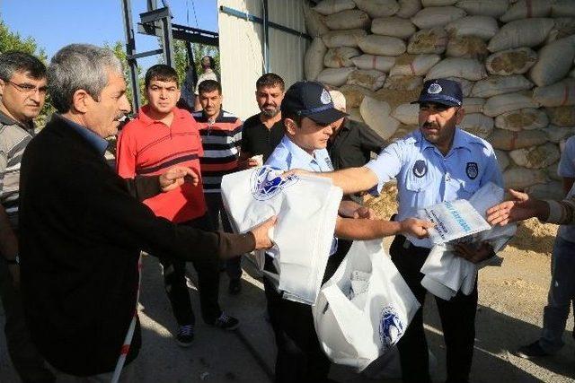 Battalgazi Belediyesi Kasap &Ouml;nl&uuml;ğ&uuml; Ve Et Poşeti Dağıttı 3