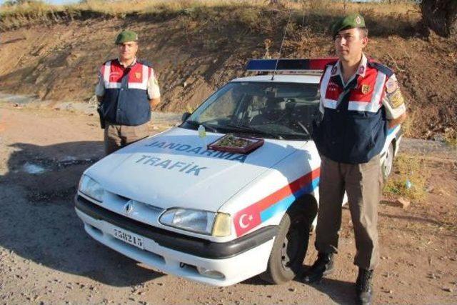 Jandarmadan Sürücülere Bayram Şekeri 1