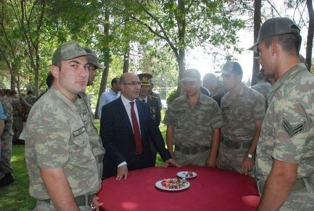 Adıyaman’da Bayram Coşkusu