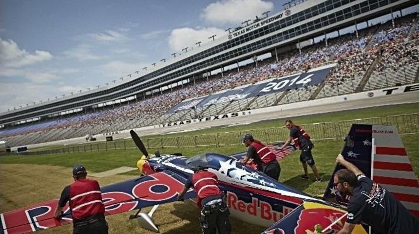 Redbull Air Race&rsquo;de Zirve İ&ccedil;in Kıyasıya Yarış